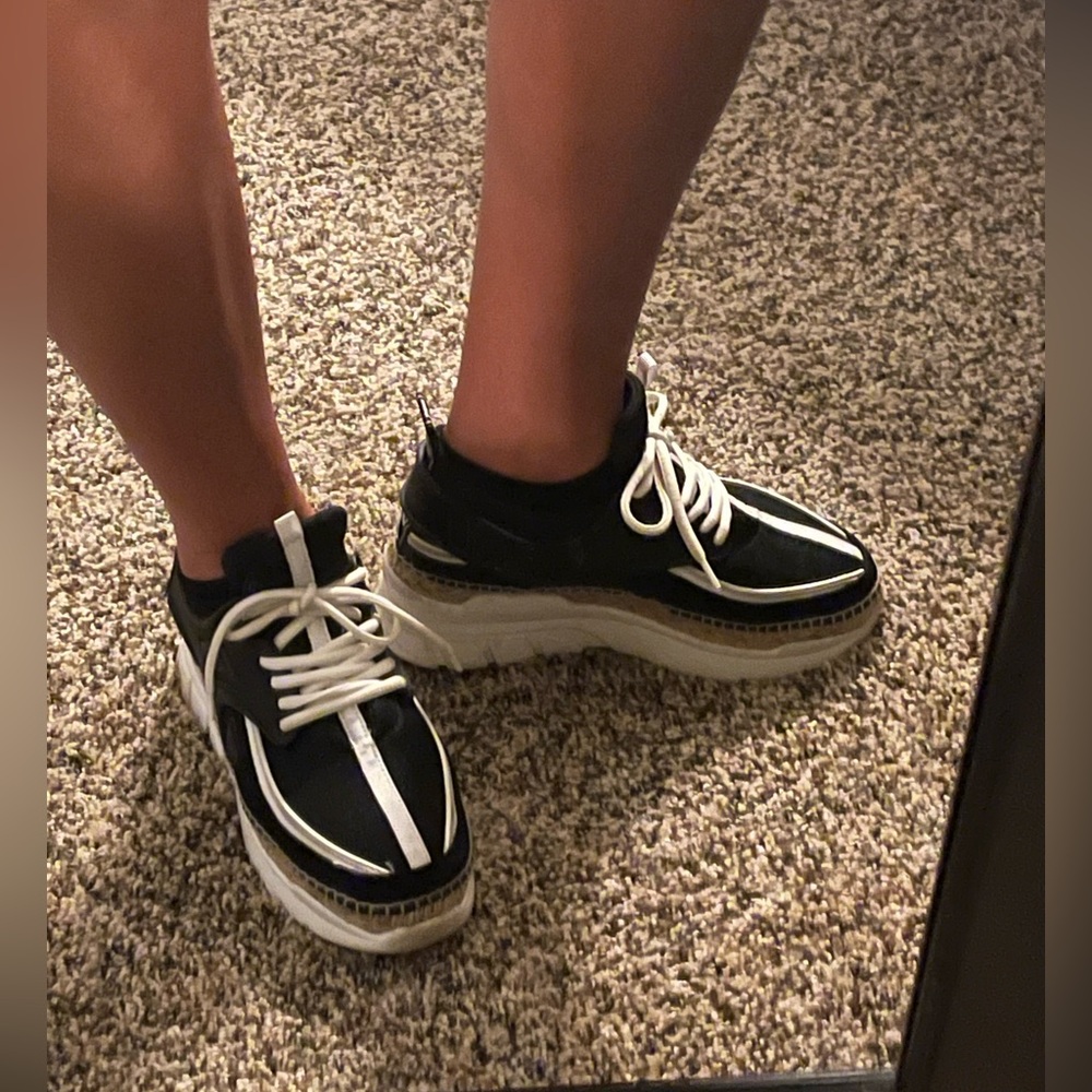 Kenzo Black and White Sneakers - Picture 3 of 14